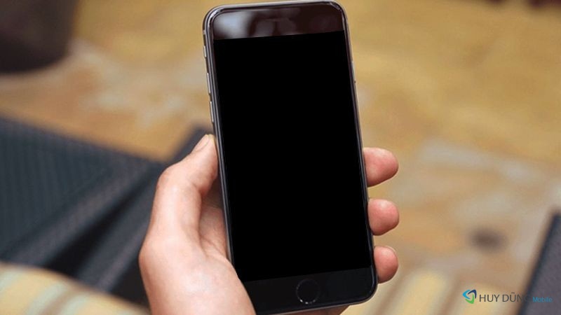 iPhone đang dùng bị tối màn hình là lỗi gì? cách sửa ra sao